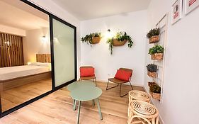 Valencia & Suites Ayora